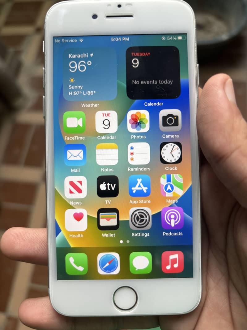 Apple iPhone 8 6