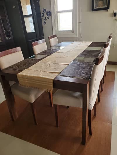 Habitt 6 Chair Table