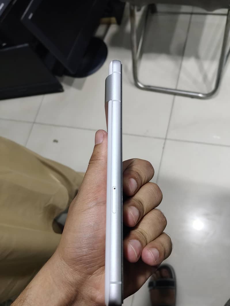 Google Pixel 7 3