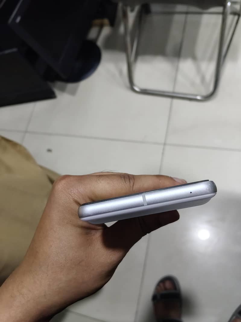 Google Pixel 7 5