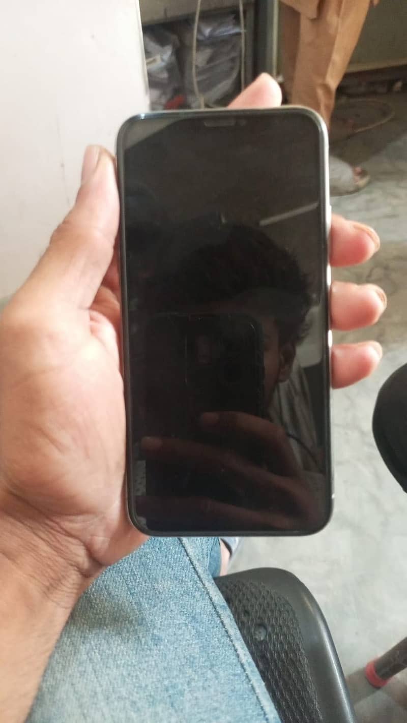 Apple iPhone X 0