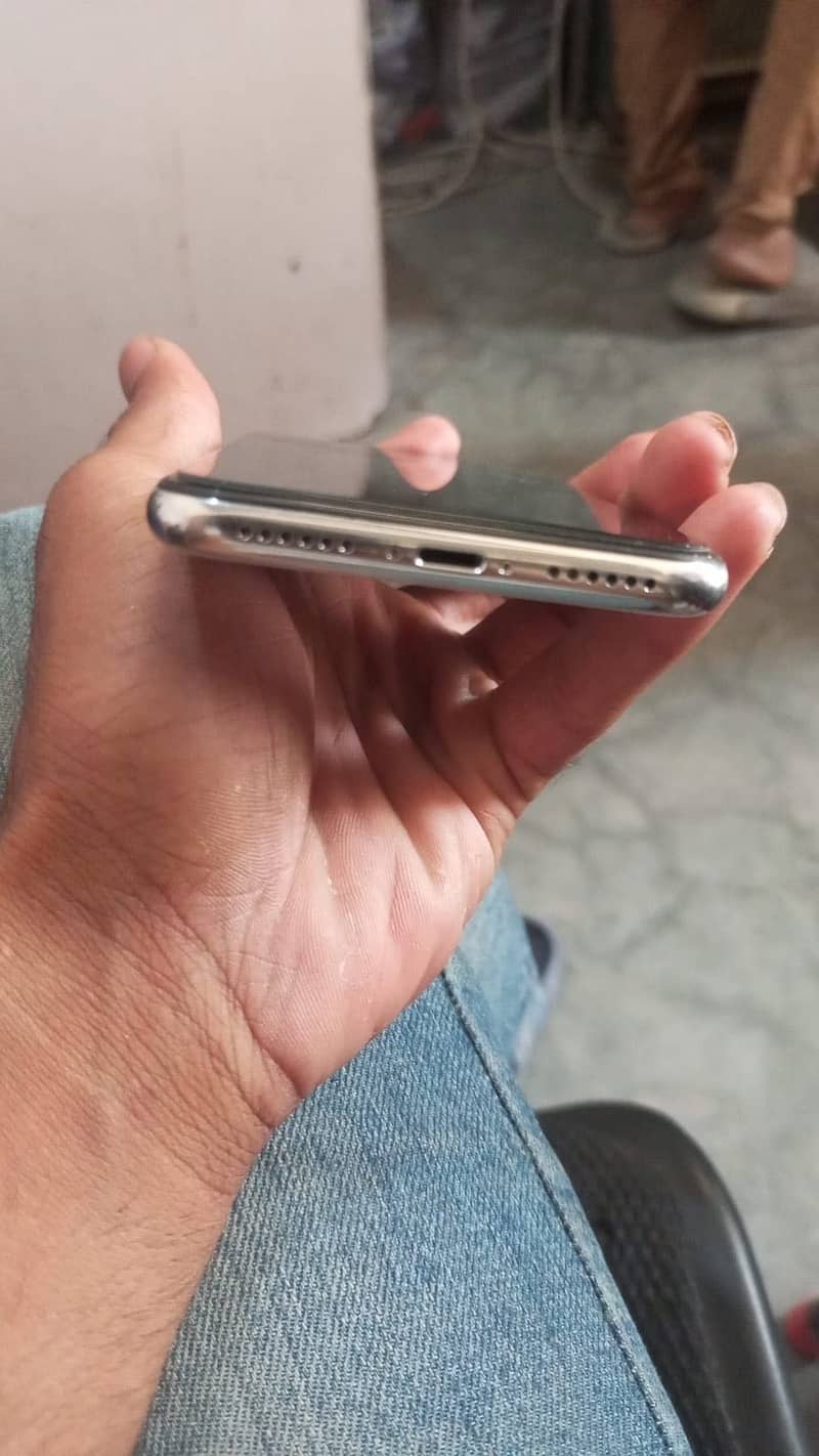 Apple iPhone X 1