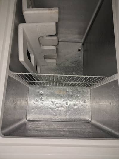 Waves deep freezer