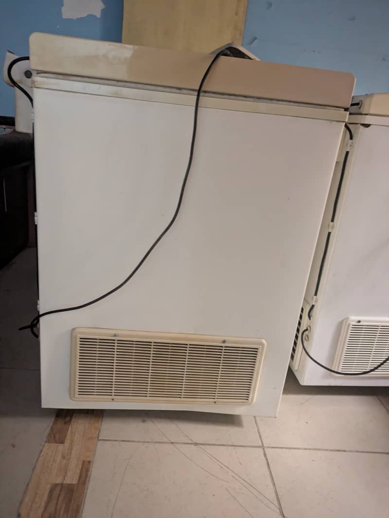 Waves deep freezer 2