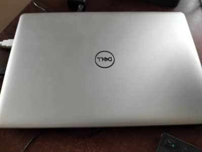 Selling my well-maintained Dell Inspiron 5570 laptop.