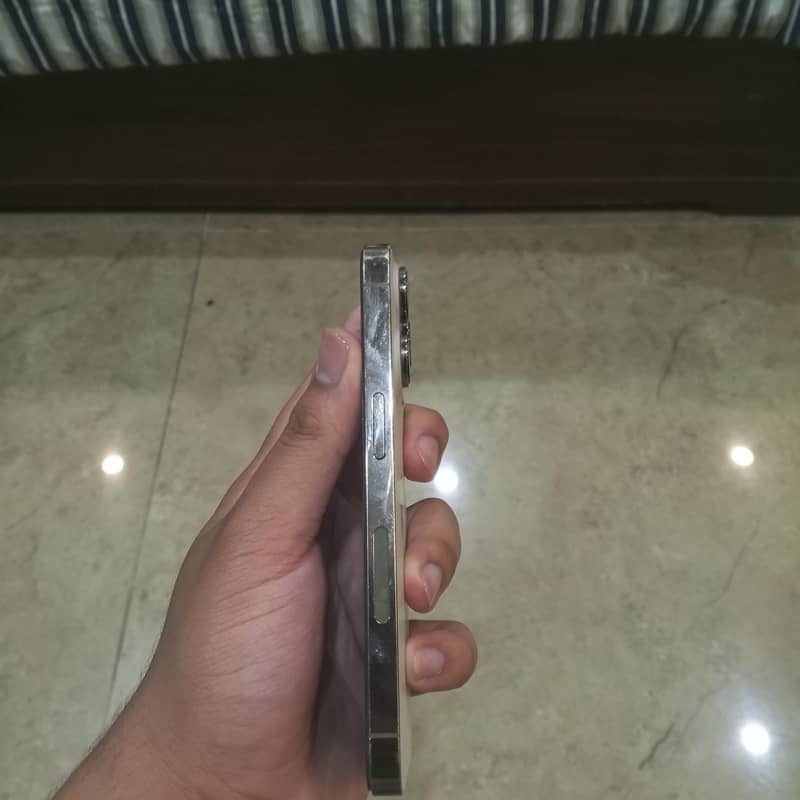 Apple iPhone 14 Pro 5