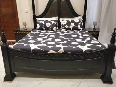 Wooden bed for sale paint condition 10/10