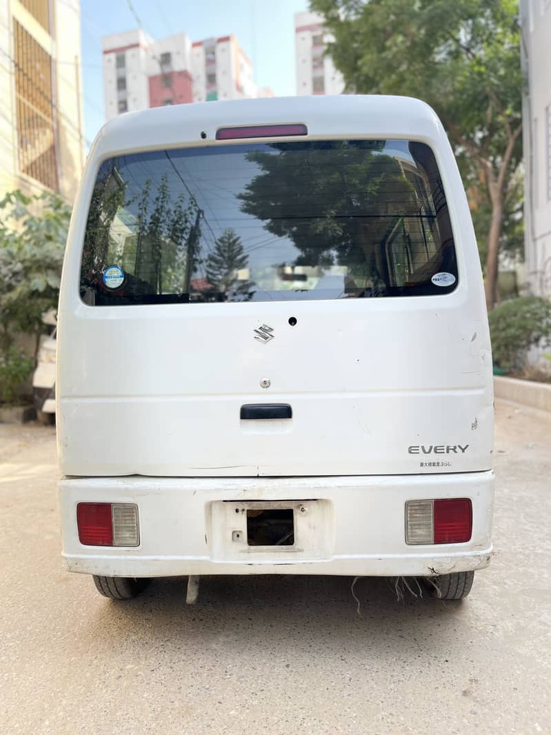 Suzuki Every 2012 11