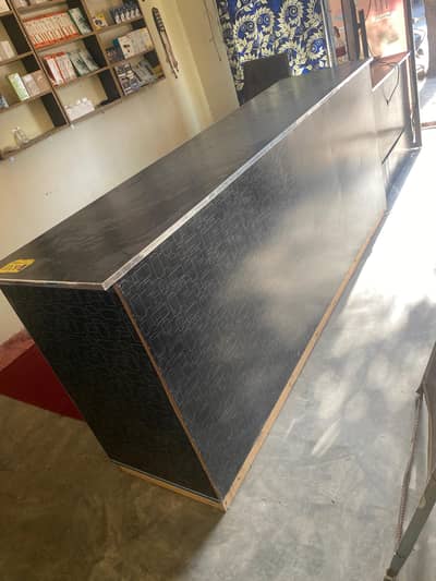 SHOP COUNTAR FOR SALE