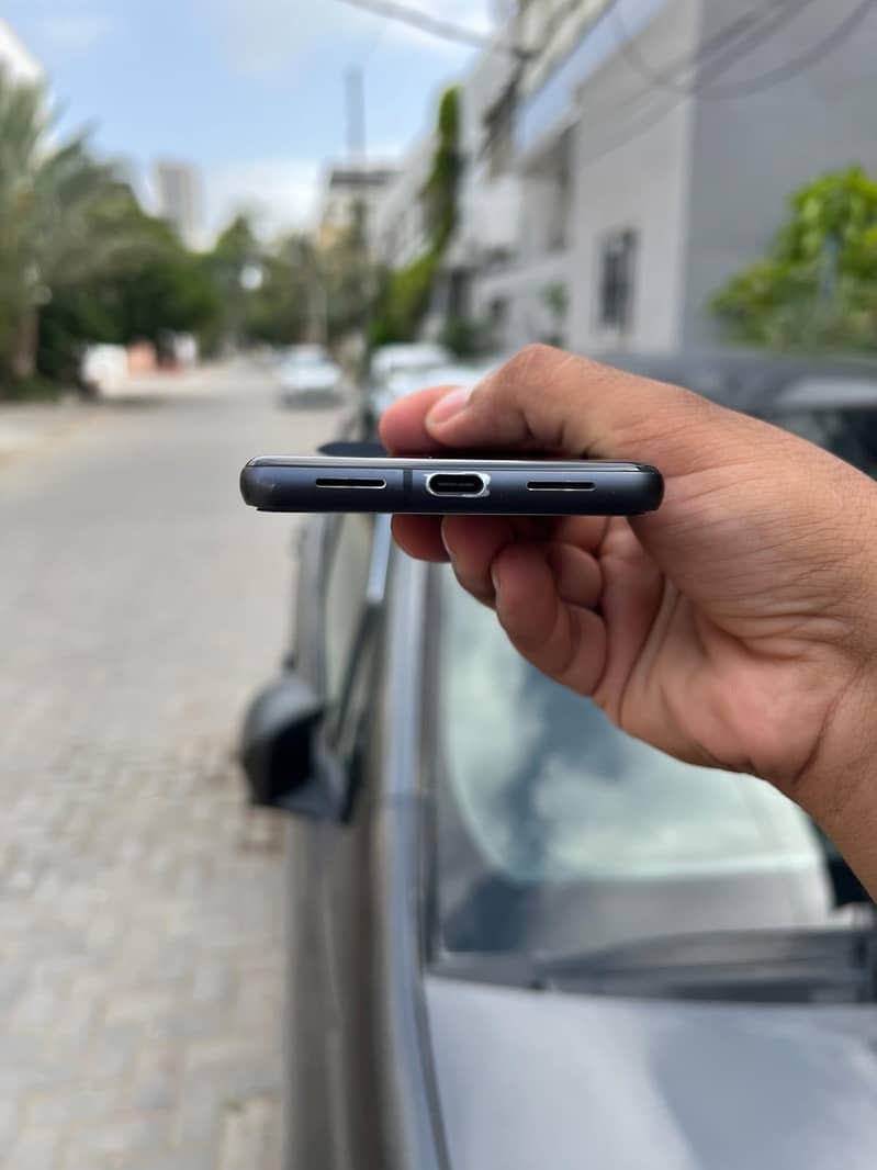Google Pixel 7 4