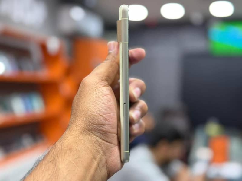 Google Pixel 7 3