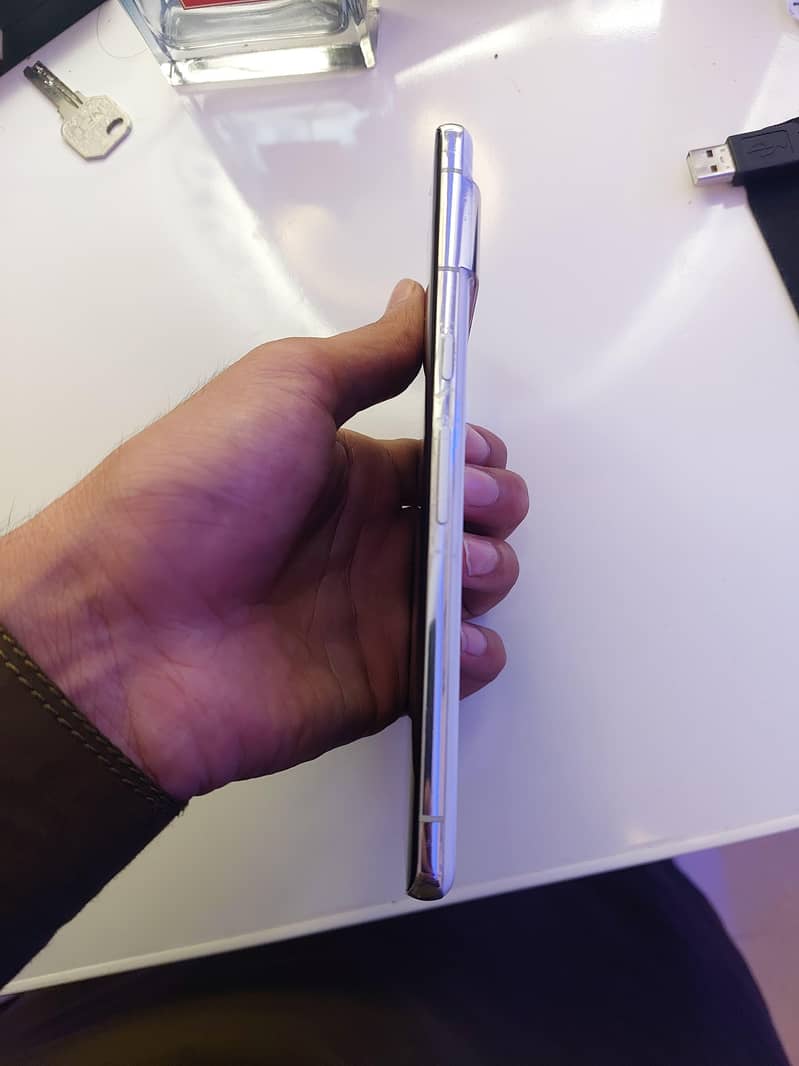 Google Pixel 7 Pro 4