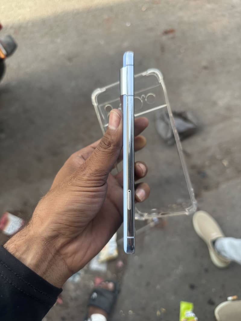 Google Pixel 8 Pro 4