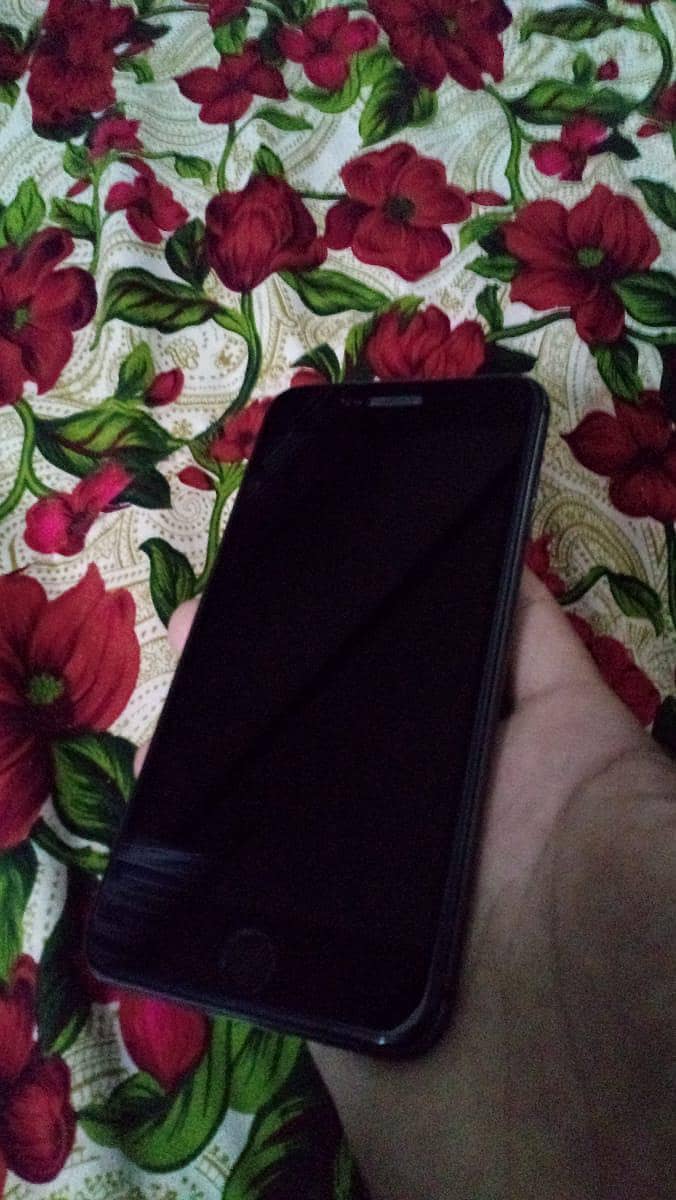 Apple iPhone 8 Plus sim working 1