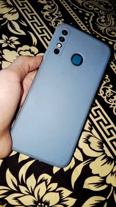 Infinix hot 8 X650C with box