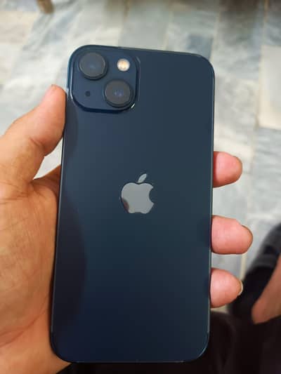 Apple iPhone 13