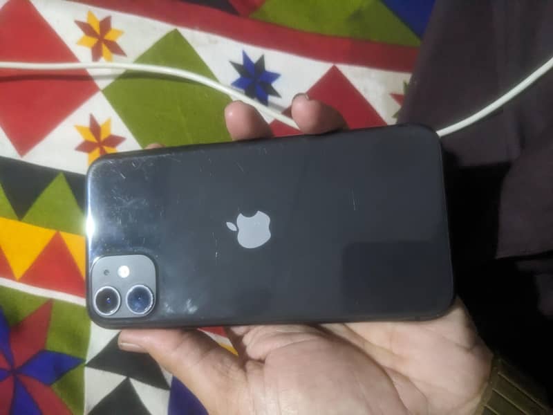 Apple iPhone 11 0