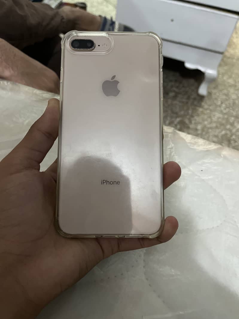 Apple iPhone 8 Plus 0