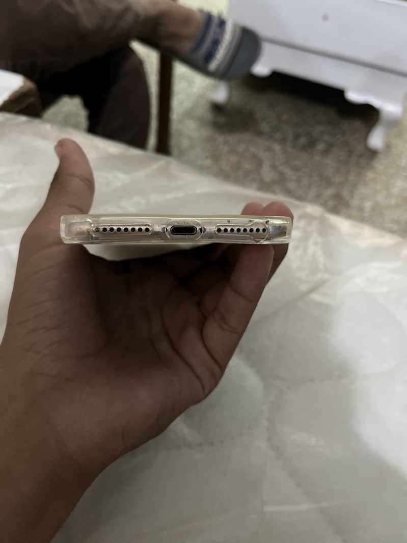 Apple iPhone 8 Plus 2