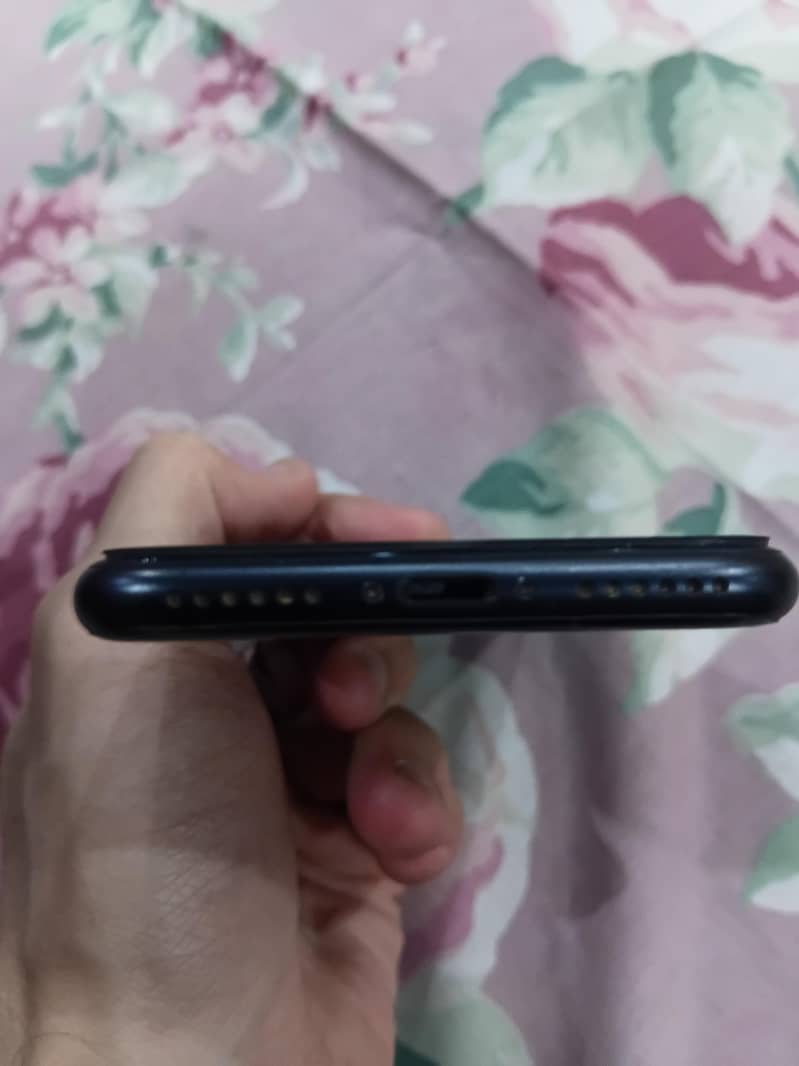 Apple iPhone SE 3