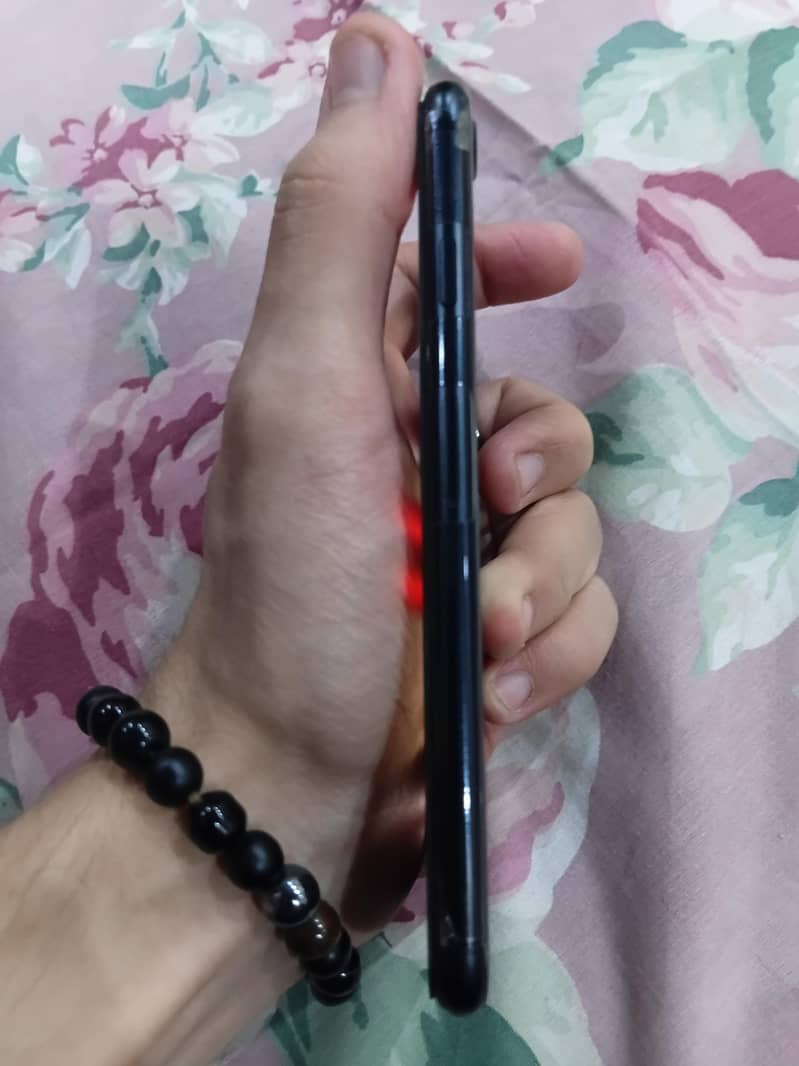 Apple iPhone SE 4
