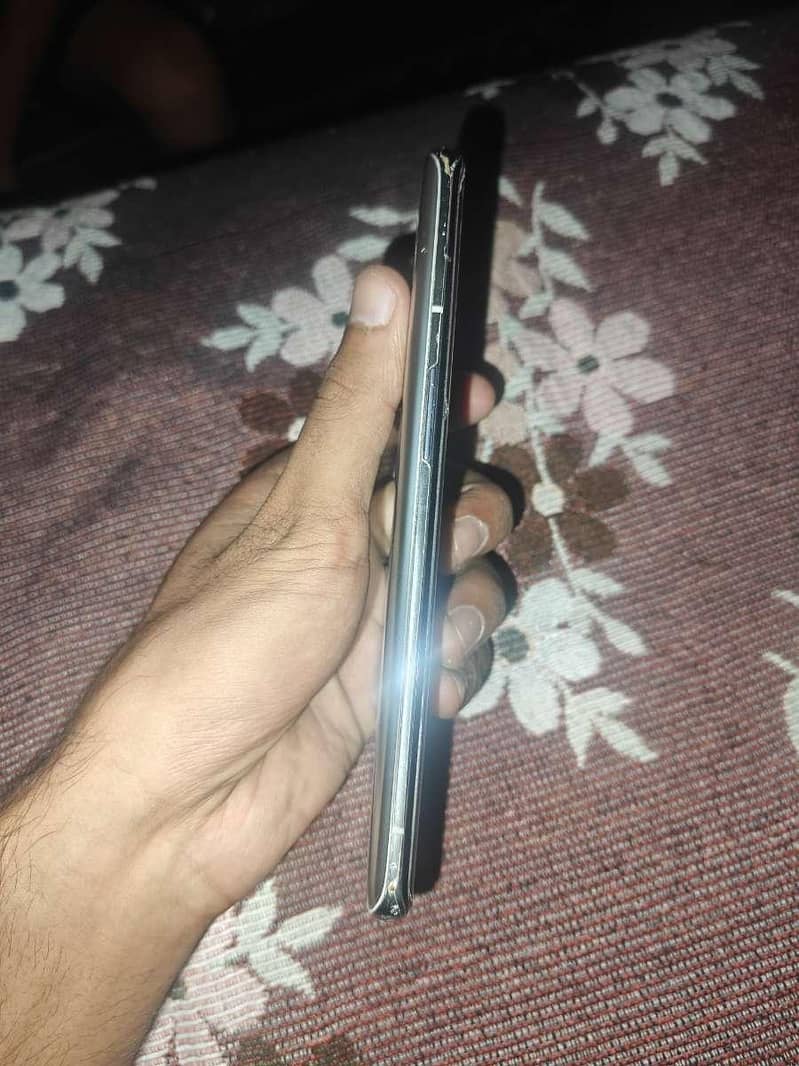 One Plus 9 Pro 7