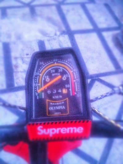 XL size 18 gear red cycle with speedometer of original bahrico
