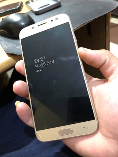 Samsung Mobile J7 Pro