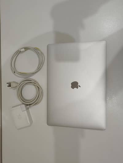 Macbook Pro (15-inch, 2018)