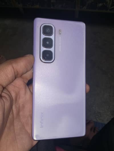 Infinix hot 50 pro plus 8+8/256