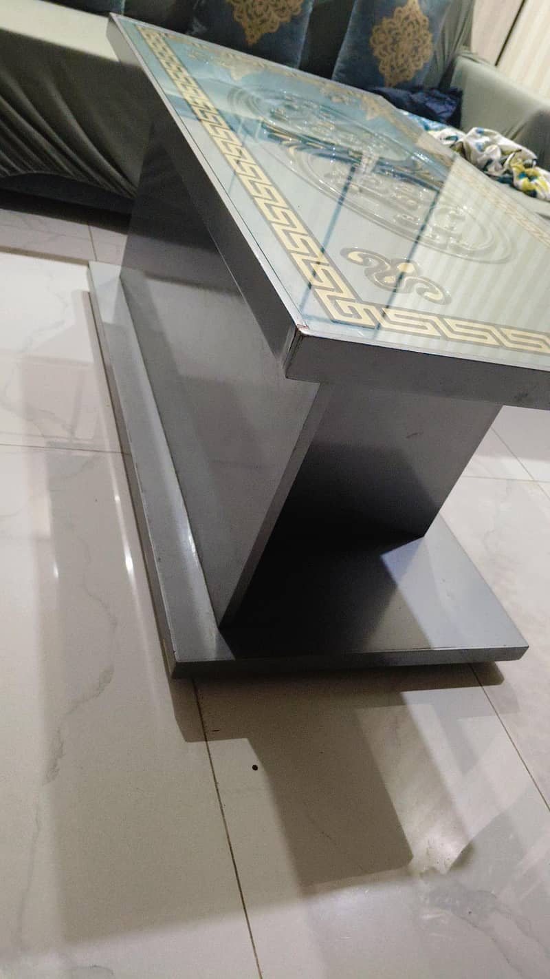 Sofa table 2