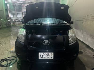 Toyota Vitz 2008/2012