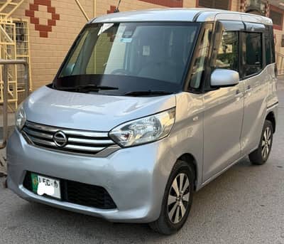 Nissan Roox 2015 TOTAL GENIUNE