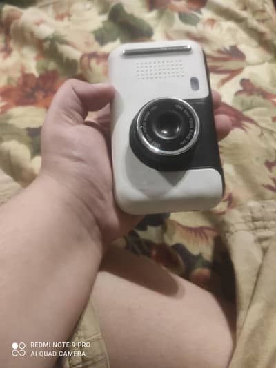 camera bachha party time