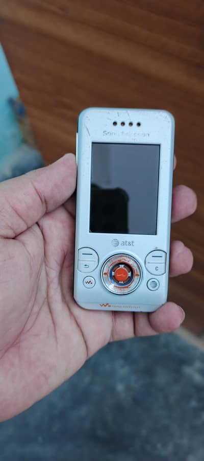 Sony Ericsson W580i