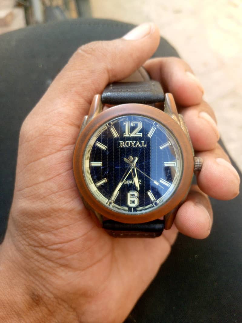 Royal 0
