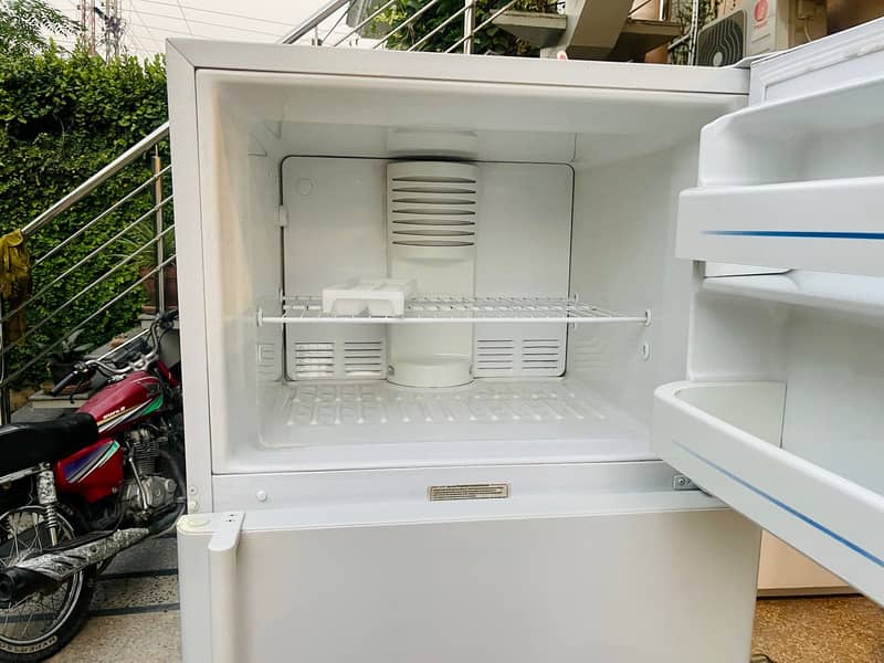 Fridge 8
