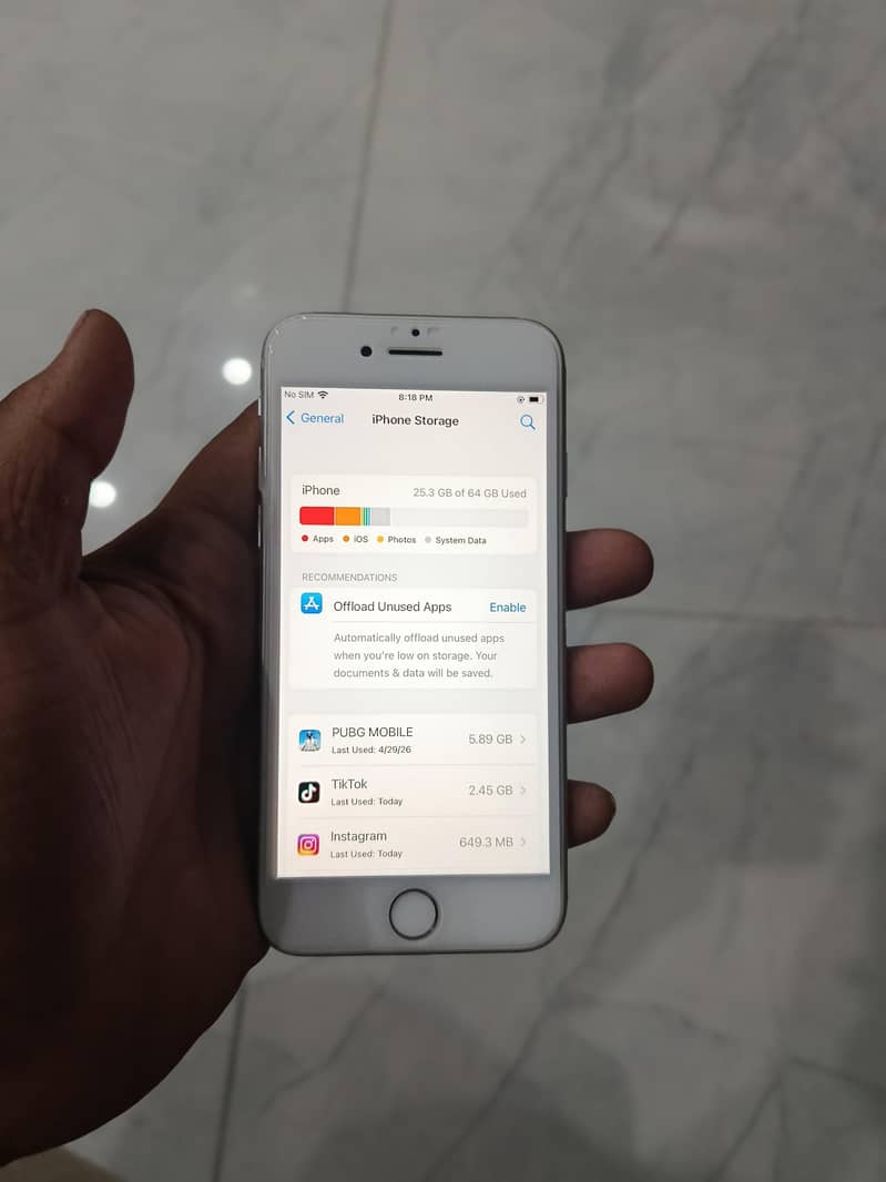 Apple iPhone 8 1