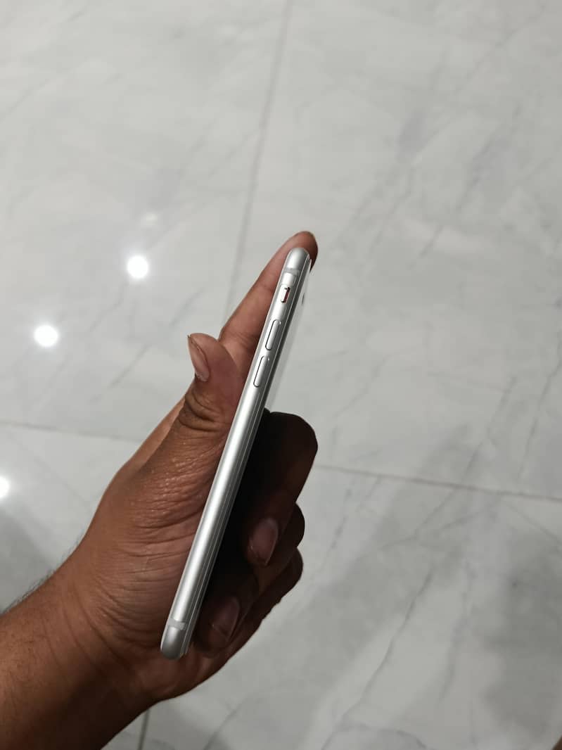 Apple iPhone 8 2