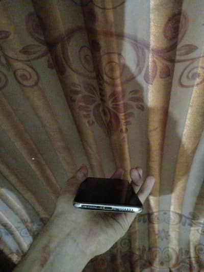 Apple iPhone X 64gb non pta Singh Glitch working / 03256570048
