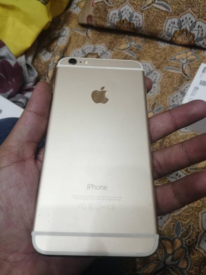Apple iPhone 6 Plus 0