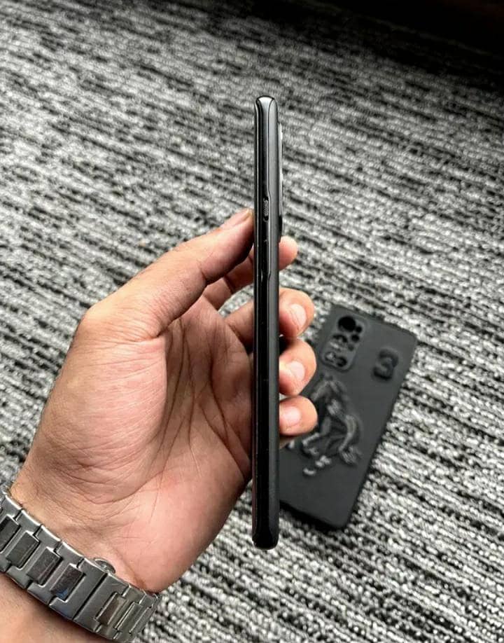 One Plus 9 Pro 3