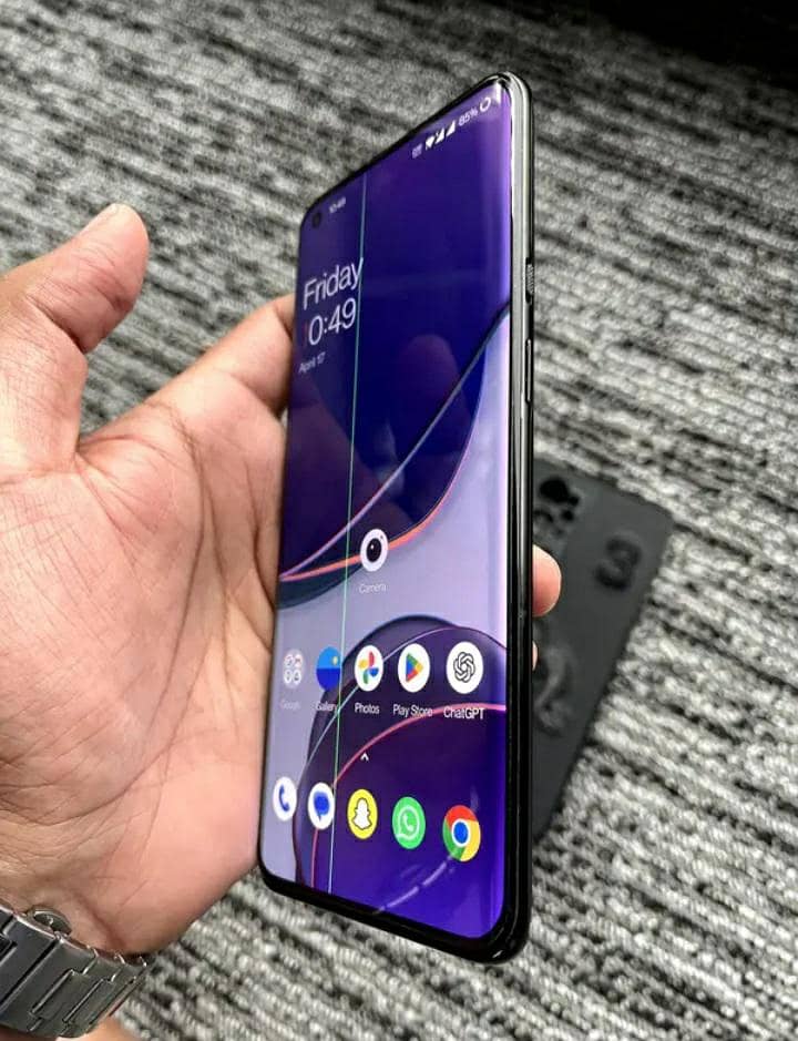 One Plus 9 Pro 6