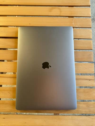 MAC BOOK PRO