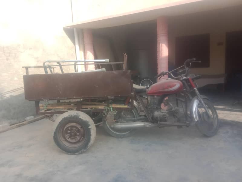 لوڈر رکشا فروخت کے لیے – بہترین کنڈیشن، کاغذات مکمل، فوری سیل 8