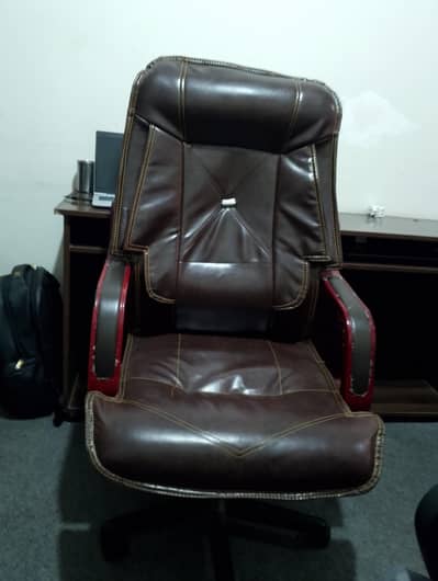 OLX Ad – Executive Office Chair for Sale