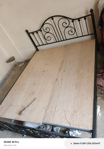 bed iron