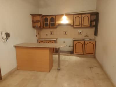 two bed dd 1st floor with roof for rent in johar