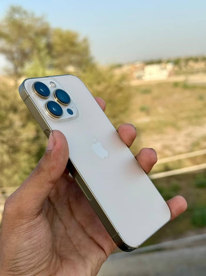 iPhone 13 Pro 5