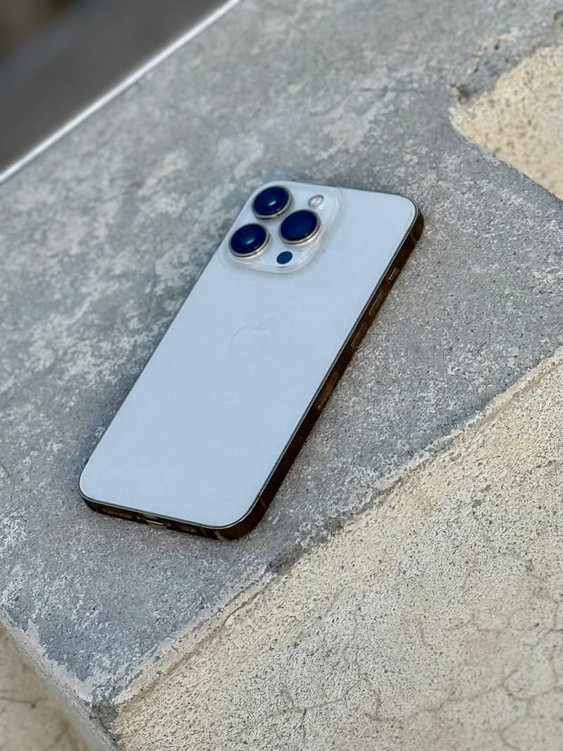 iPhone 13 Pro 6